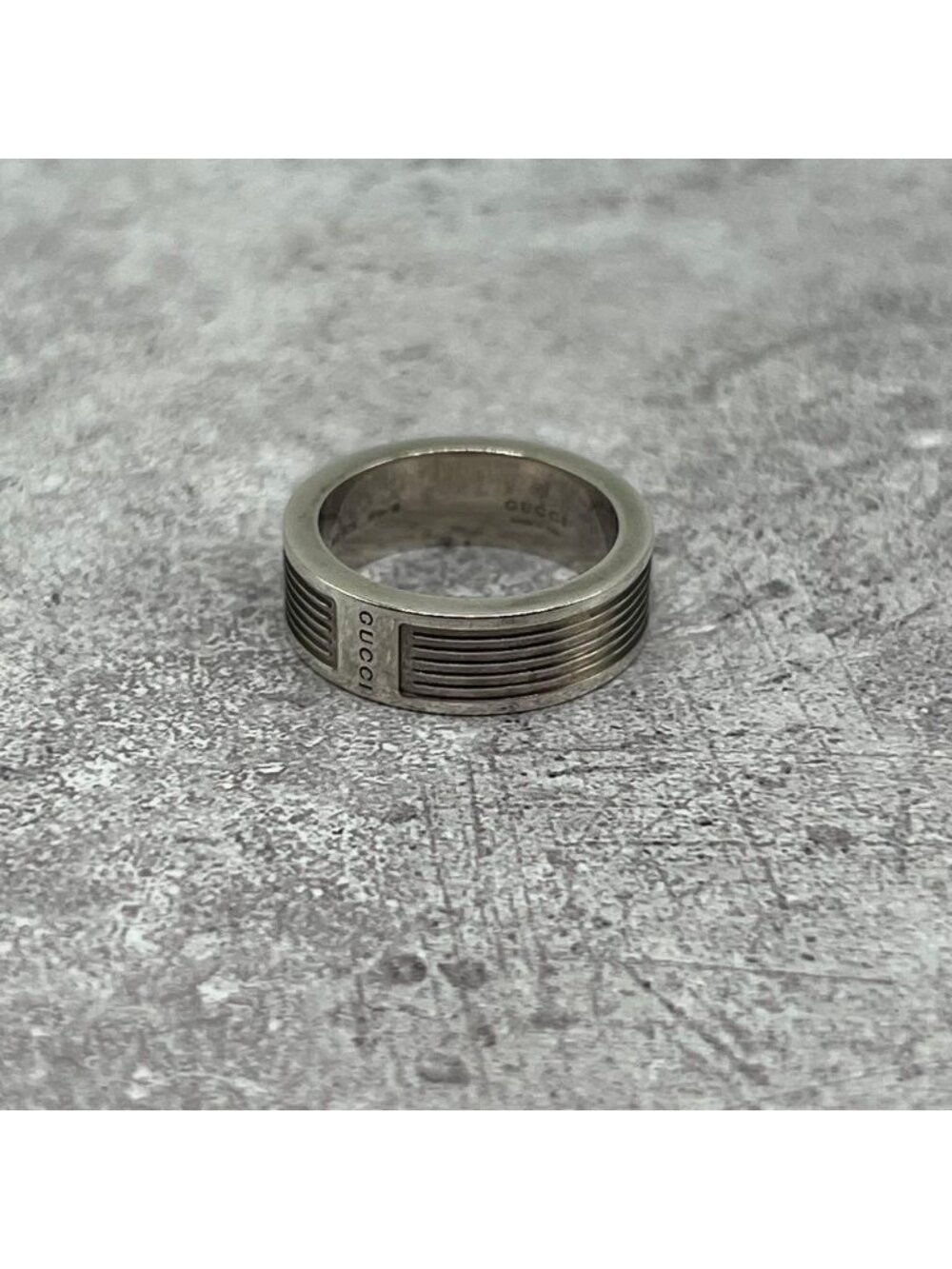 Gucci Stripe Ring Silver